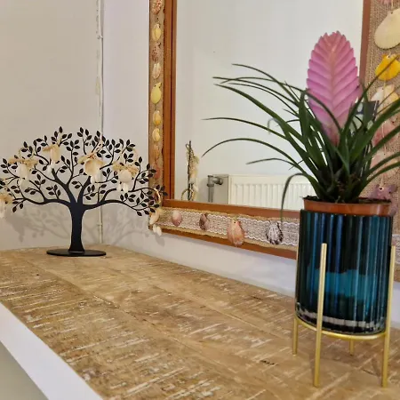 K For Karavomilos * 凯法米洛斯