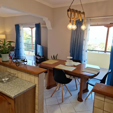 K For Karavomilos 凯法米洛斯